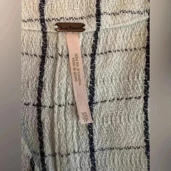 Free People Linen Blend Wrap Top Black & White, size XS - Picture 7 of 7